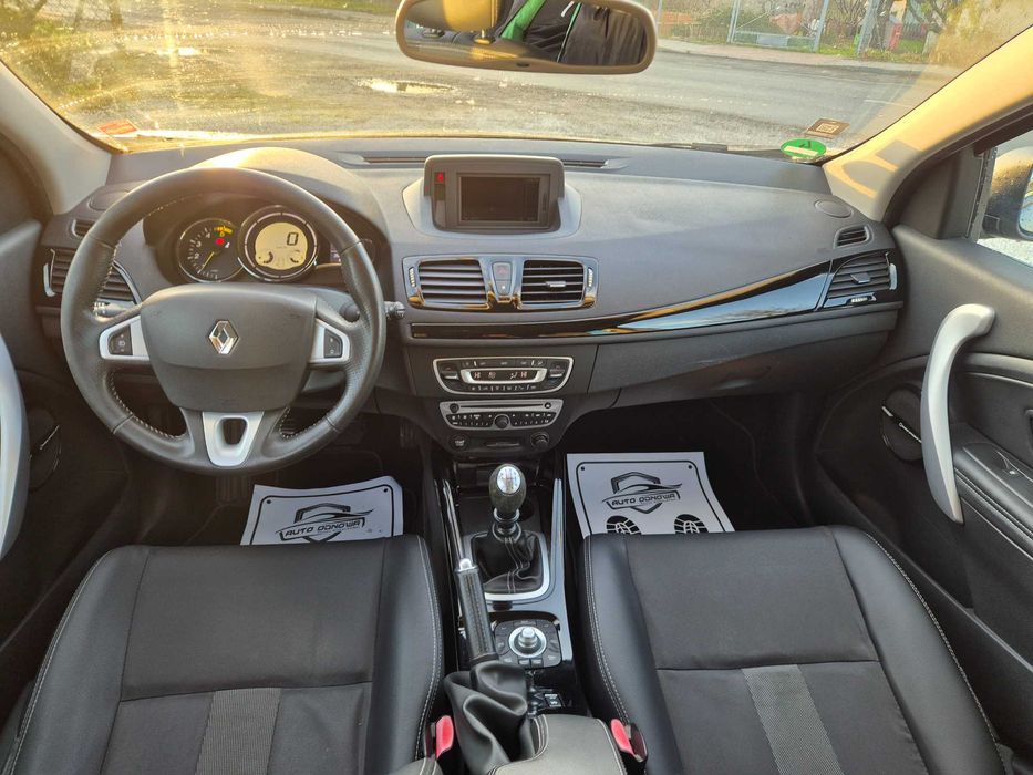 RENAULT MEGANE III BOSE SKÓRA ALU NAVI stan bdb 1.9 dci 130 Bezwypadek