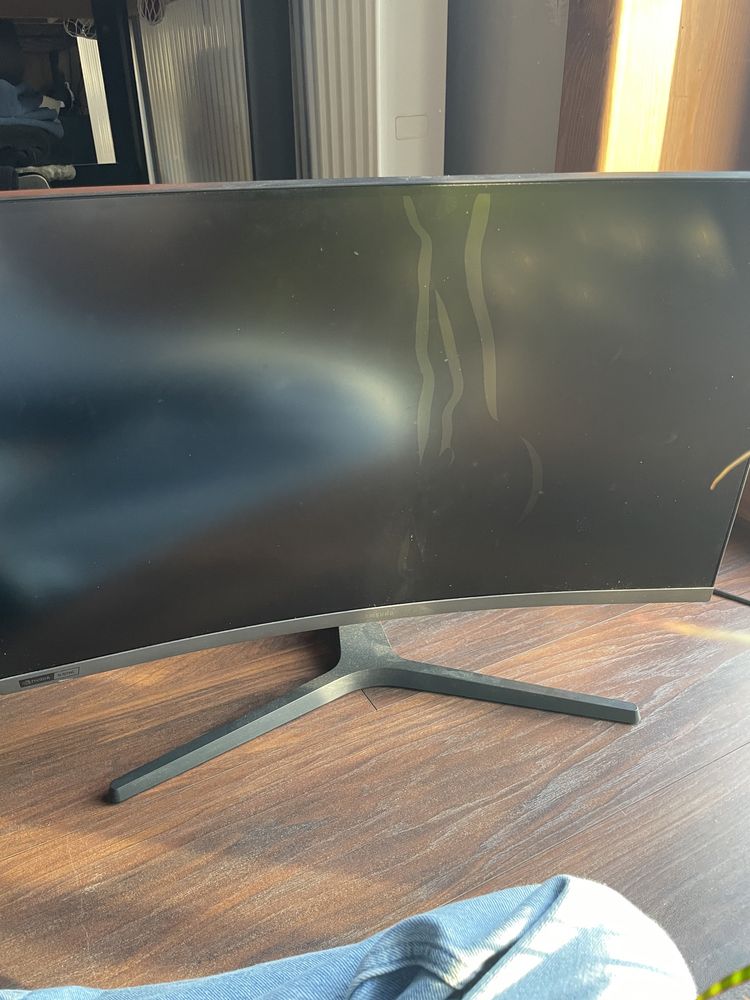 Uszkodzony monitor 240hz/27”