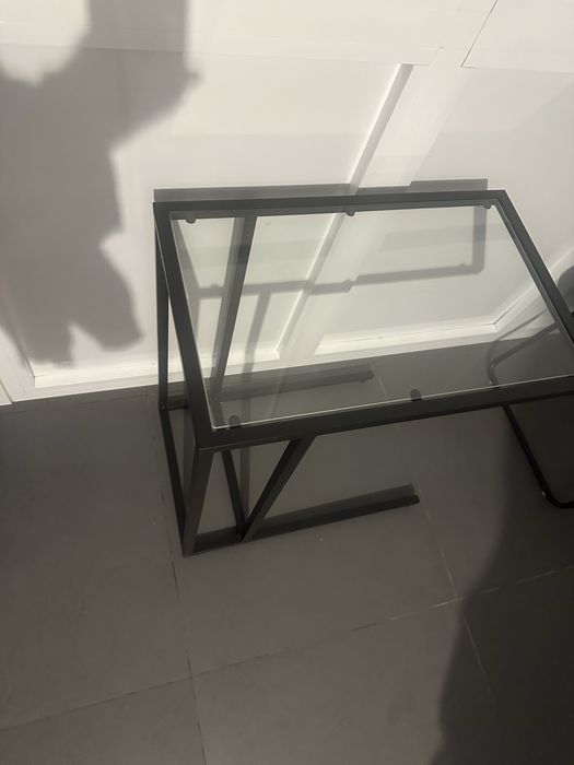 Mesa de apoio em vidro