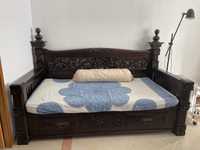 Indinesian day bed