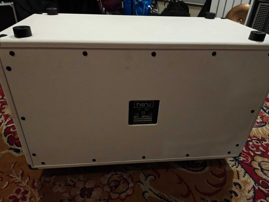 HESU modern M212 white