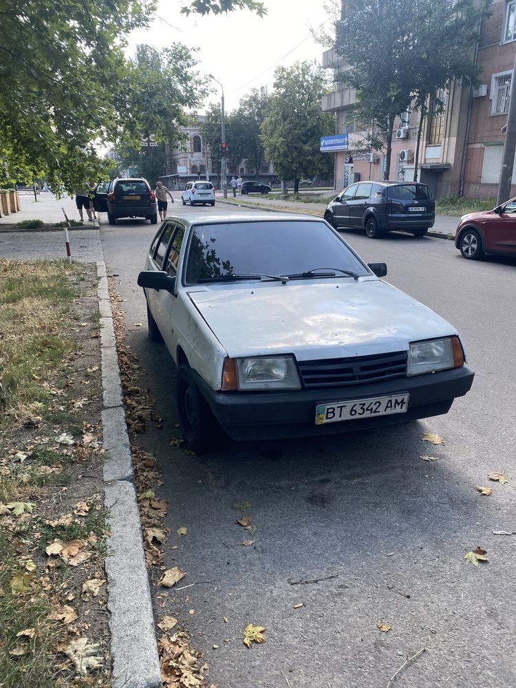 Продам Срочно 2109 92 год