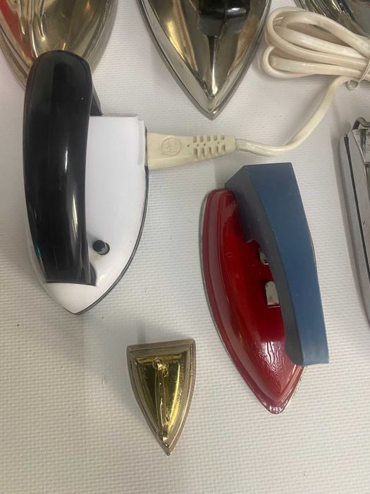 Утюги дорожные (миниатюрные)