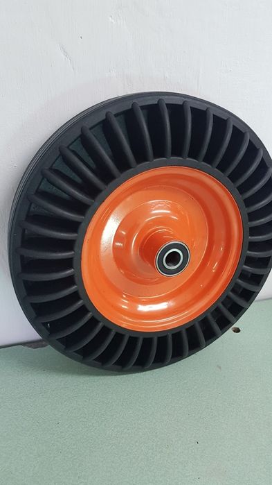 Колесо безкамерне 3,5х8 для тачки з віссю