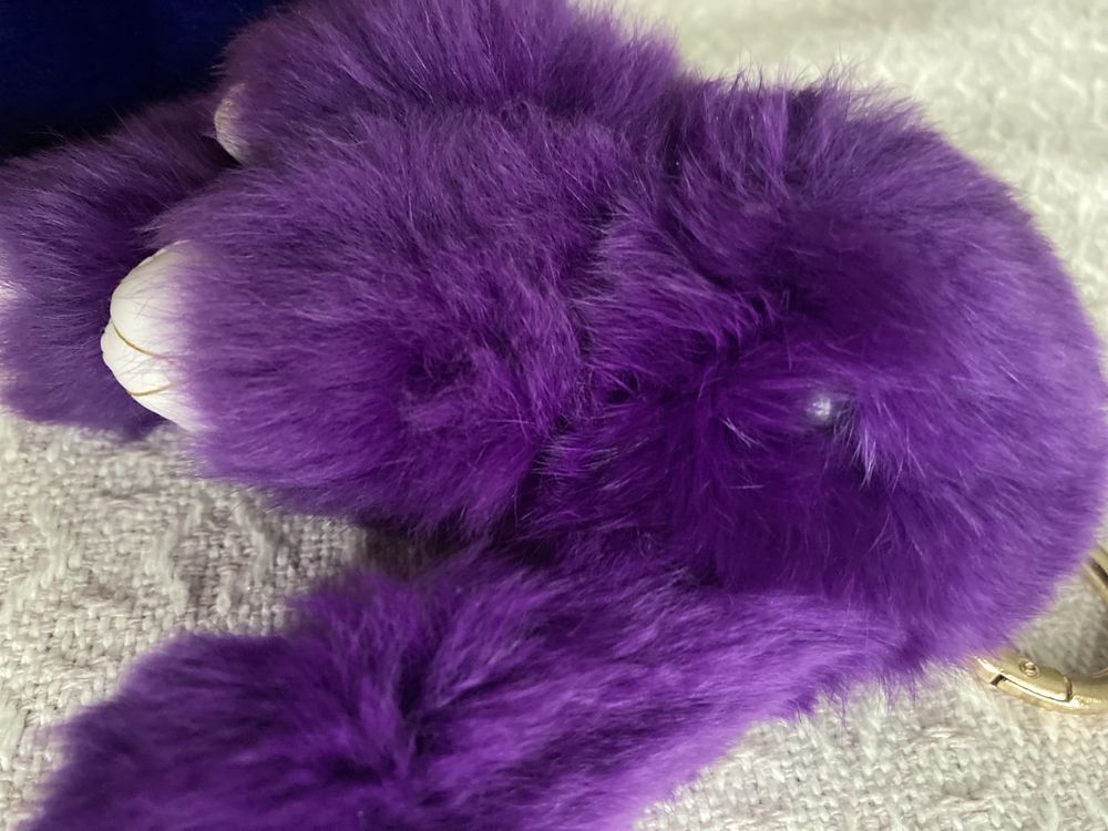 Продам мехового кролика фиолетовый и синий