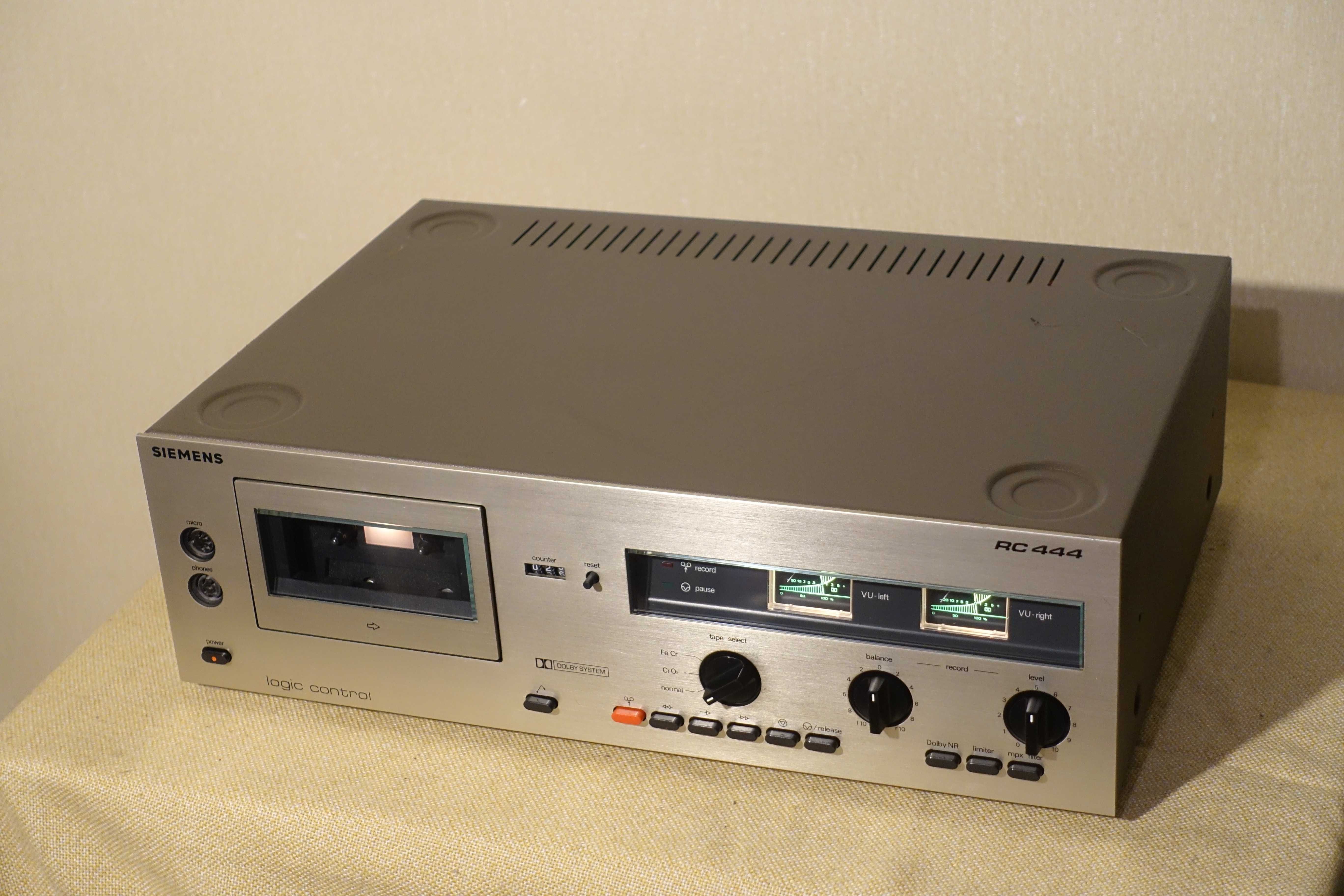 Немецкая HI-FI кассетная дека 70-х SIEMENS RC-444 (2 мотора/7,5кг)