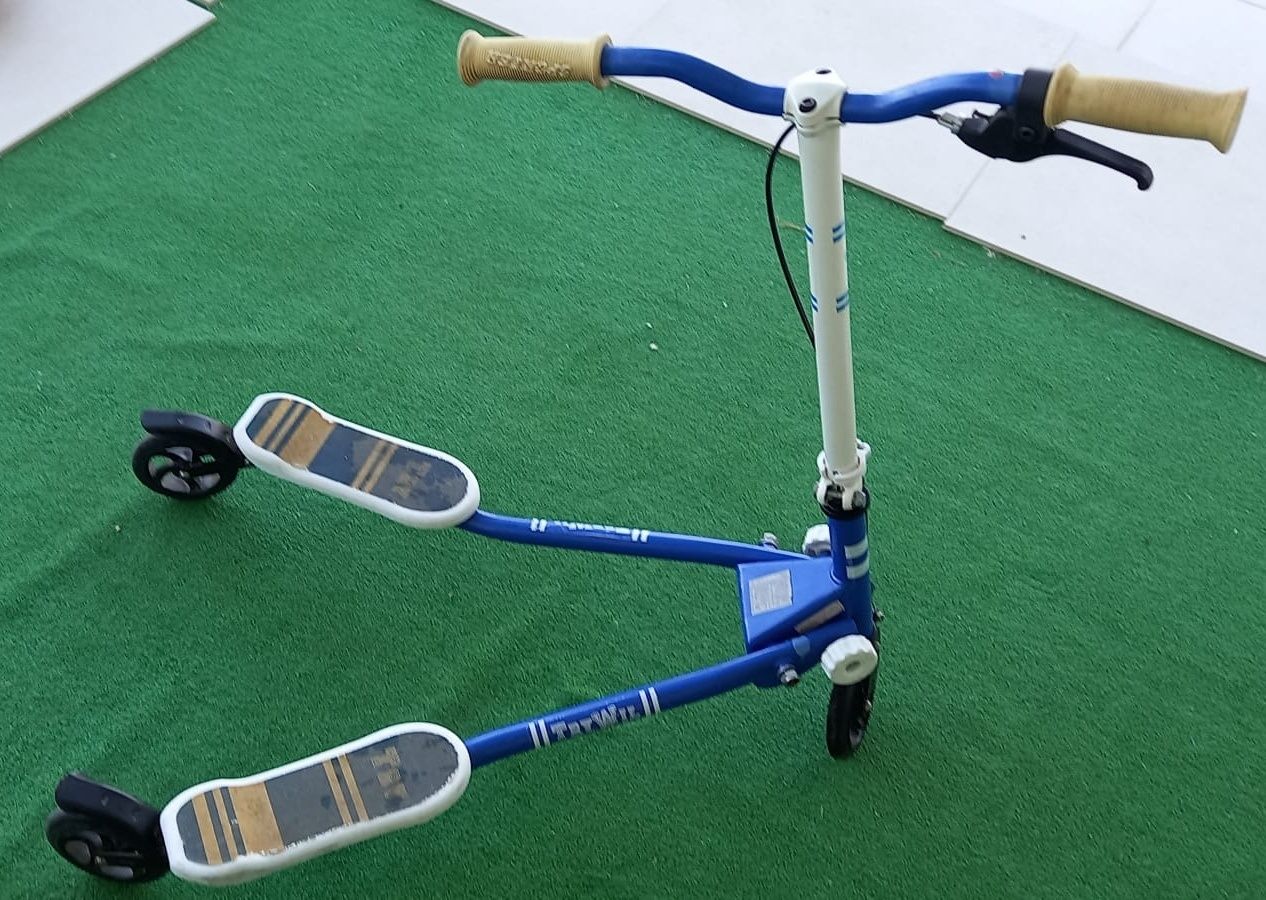 Trotinete de 3 rodas