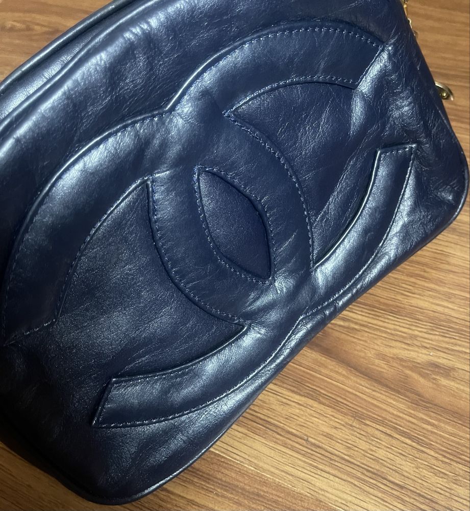Кожаная сумка в стиле Chanel