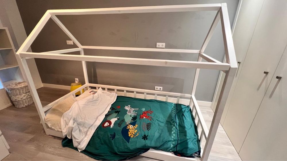Cama montessoriana