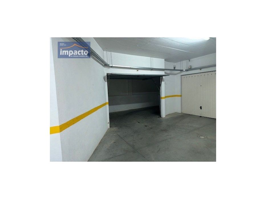Garagem 39 m2, Forte da Casa