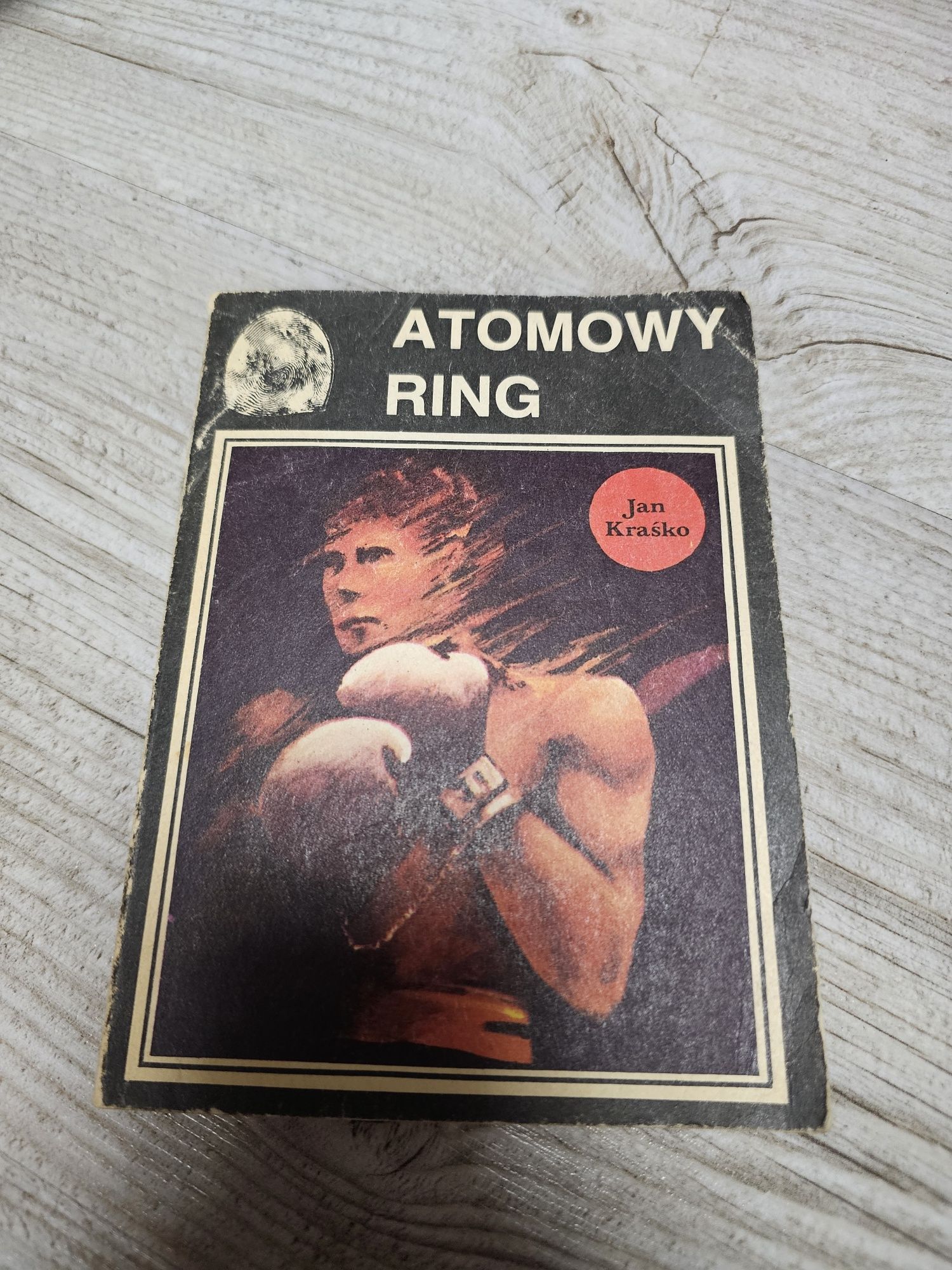 84. Książka atomowy ring jan kraśko