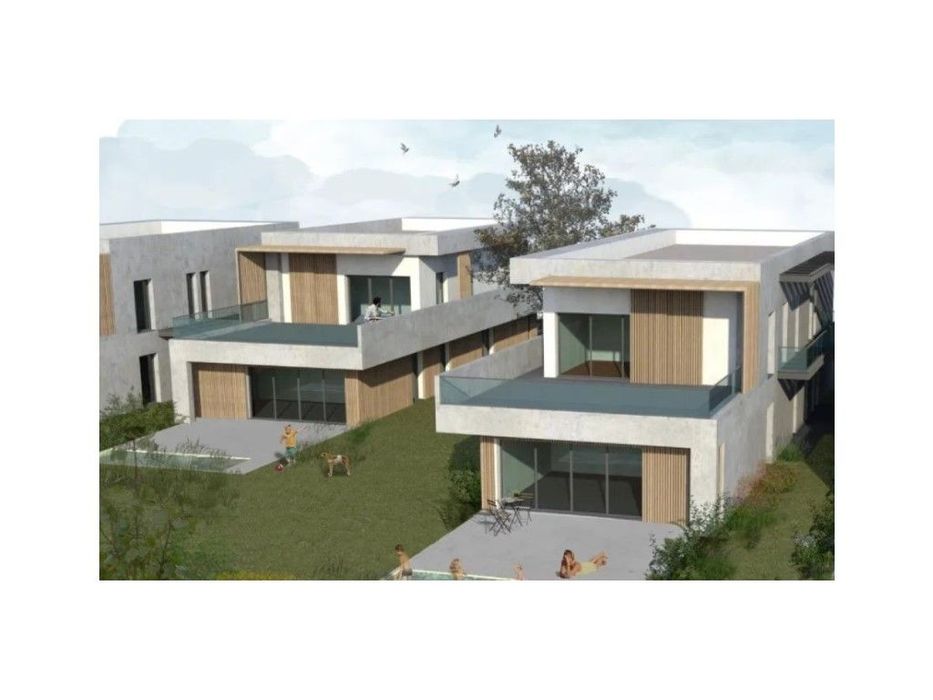 Terreno no Alto da Agruela - Vila Franca de Xira - Condomínio Fechado.