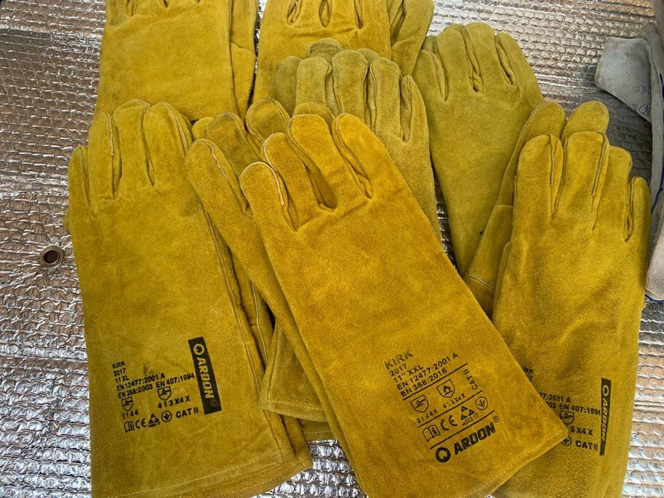 Рукавиці зварювальні привезені з Німеччини