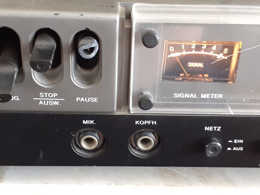 Magnetofon, radio ,adapter kombajn  MARS-K40
