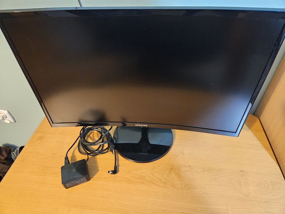 Monitor zakrzywiony ekran samsung