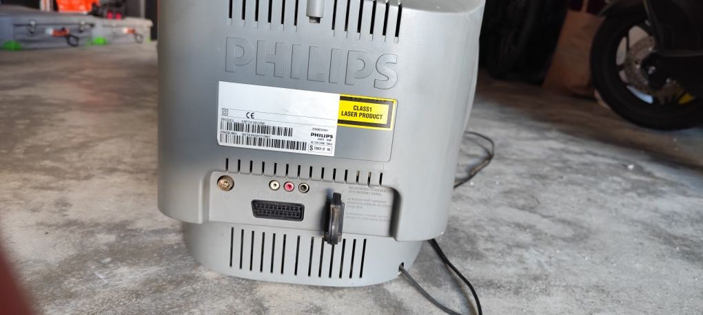 Vendo TV Philips c/leitor DVD