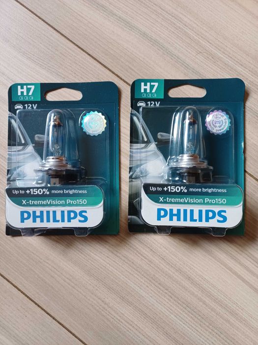Dwie żarówki samochodowe Phillips H7 12v