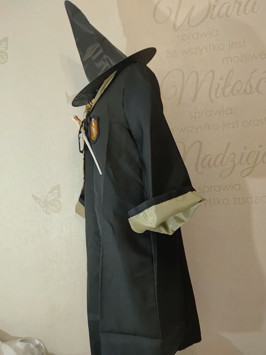 Strój przebranie Harry Potter czarodziej Hufflepuff 6 części rozmiar M
