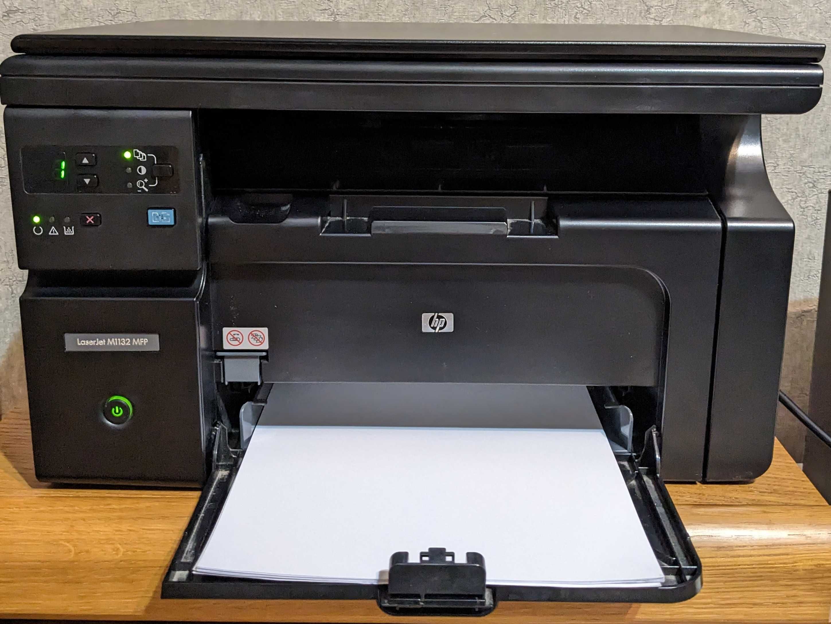 МФУ HP LaserJet M1132