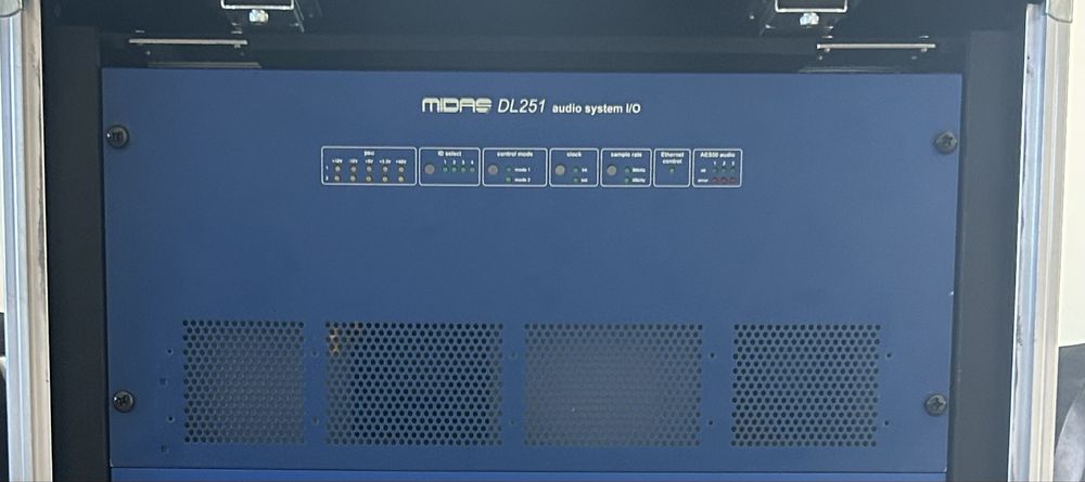 Midas Dl 251 48in/ 16 out