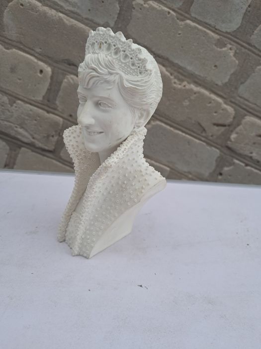 Статуэтка принцесса Диана