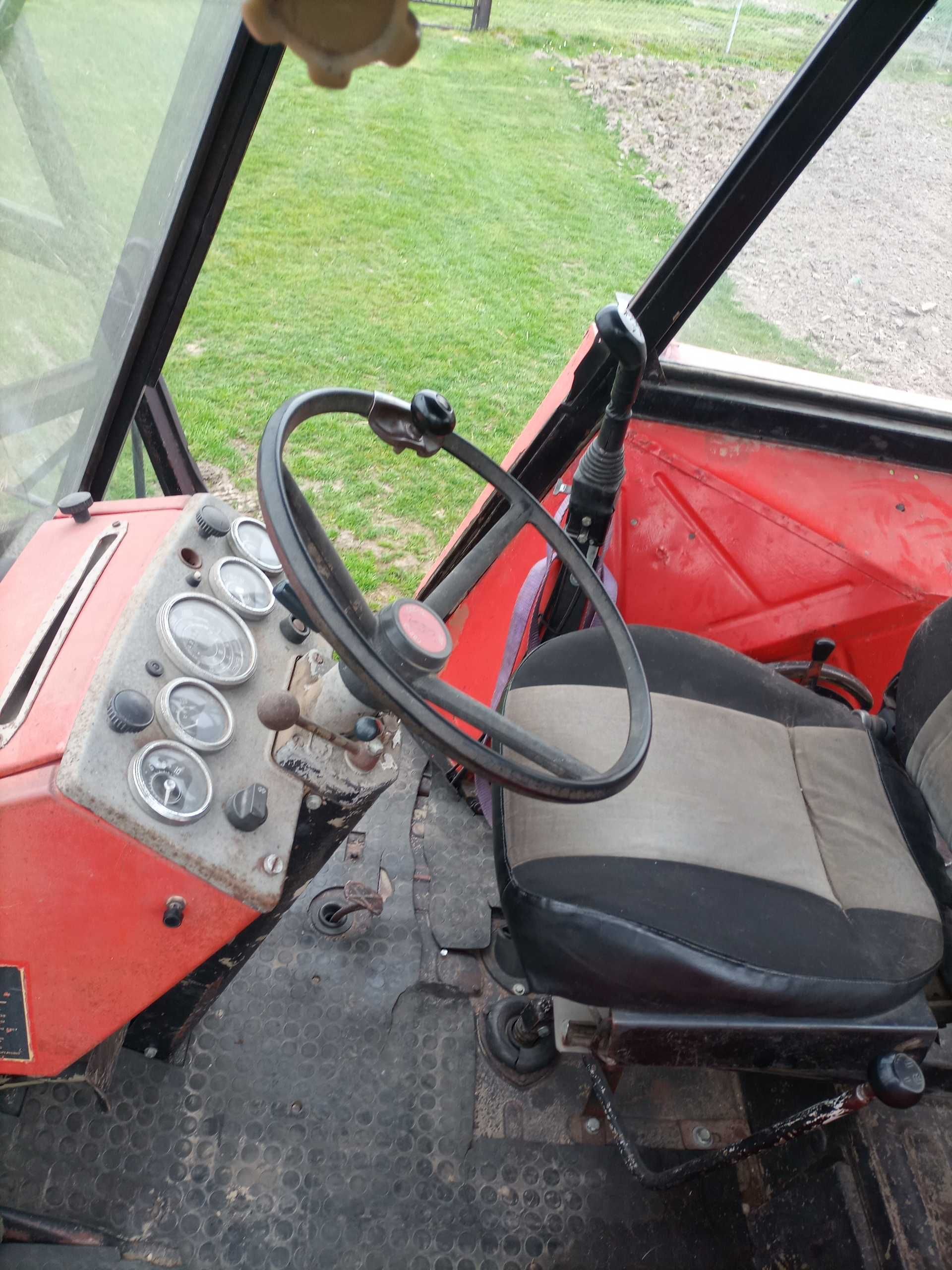 Zetor 8045 z turem