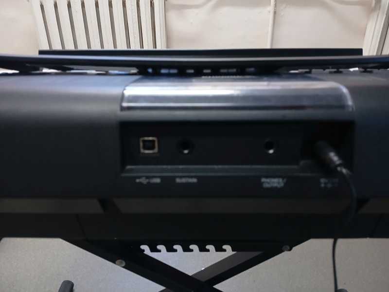 Keyboard Yamaha PSR E- 423