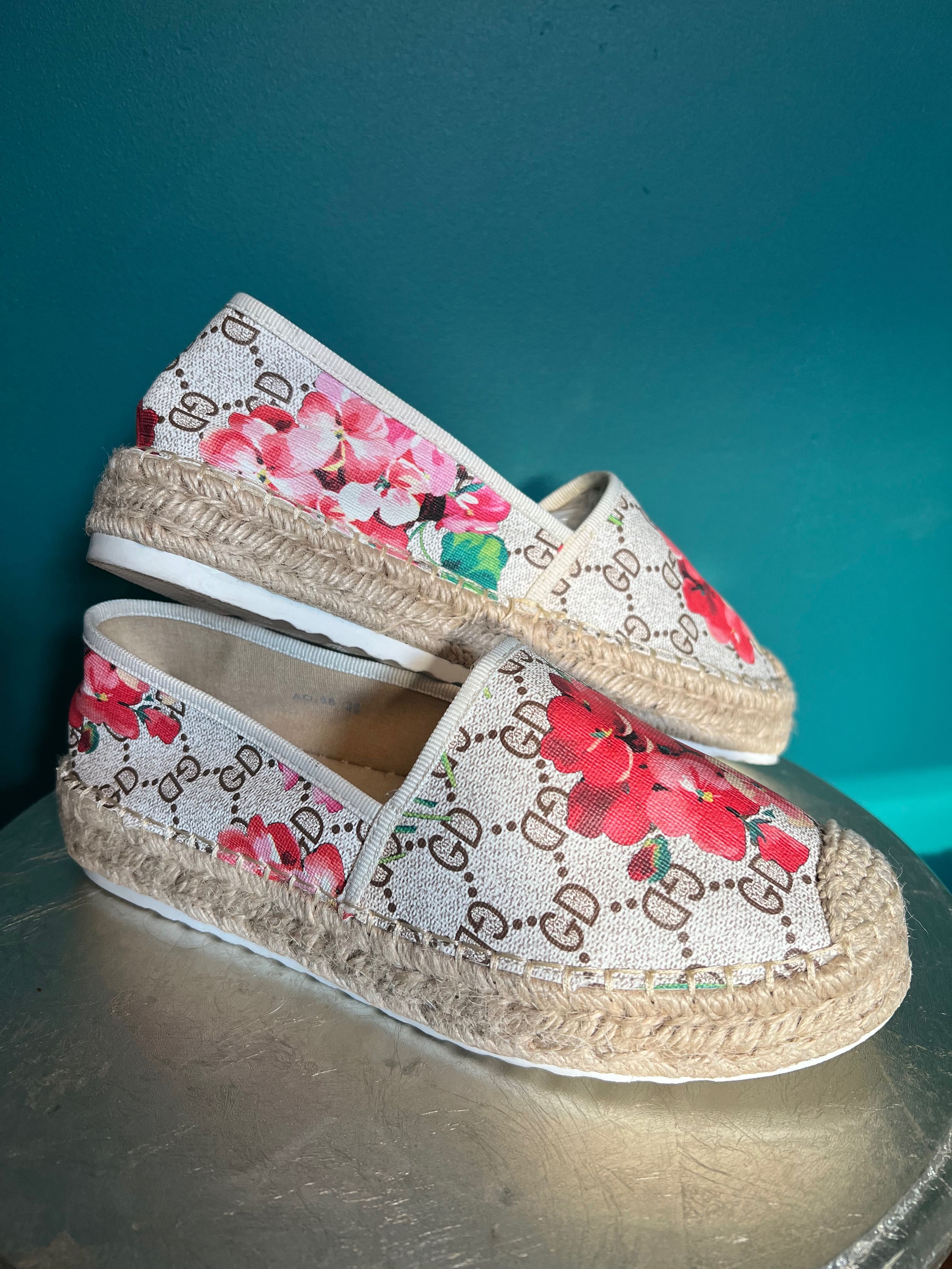 Espadryle w kwiaty rozm 39