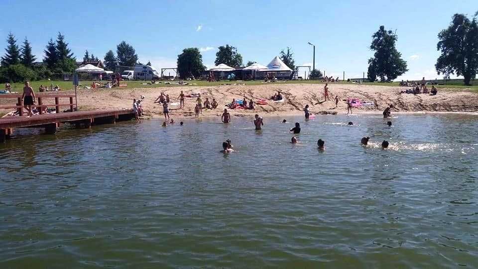 Dom, domek nad jeziorem.  Blisko Elbląga. Pochylnie - Kanał Elbląski