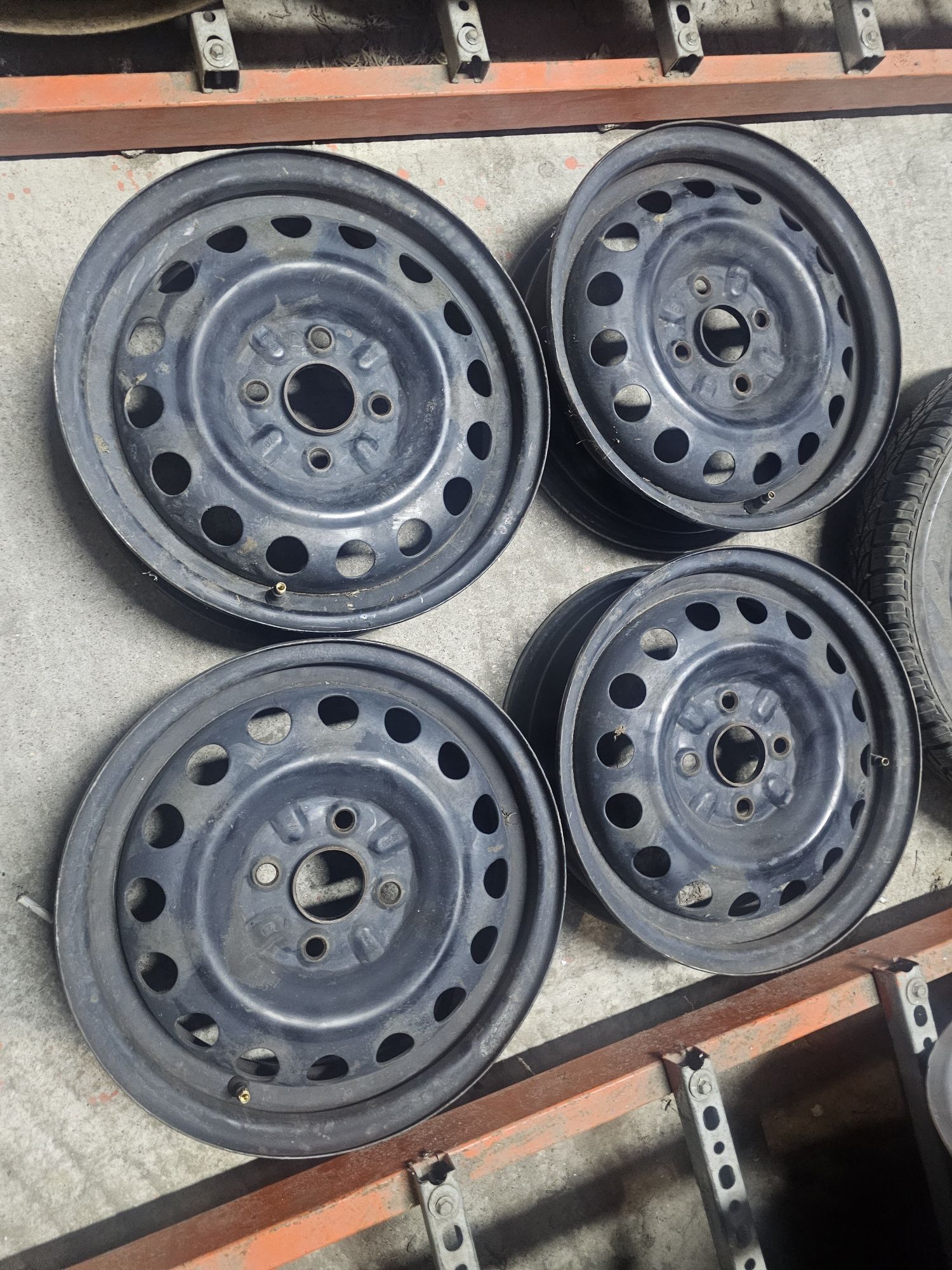 Felgi Stalowe Toyota Yaris R14 4x100 ET39-4.5J