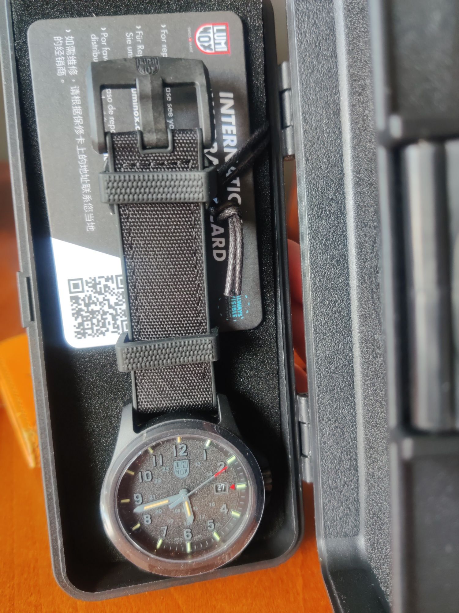 Zegarek Luminox.