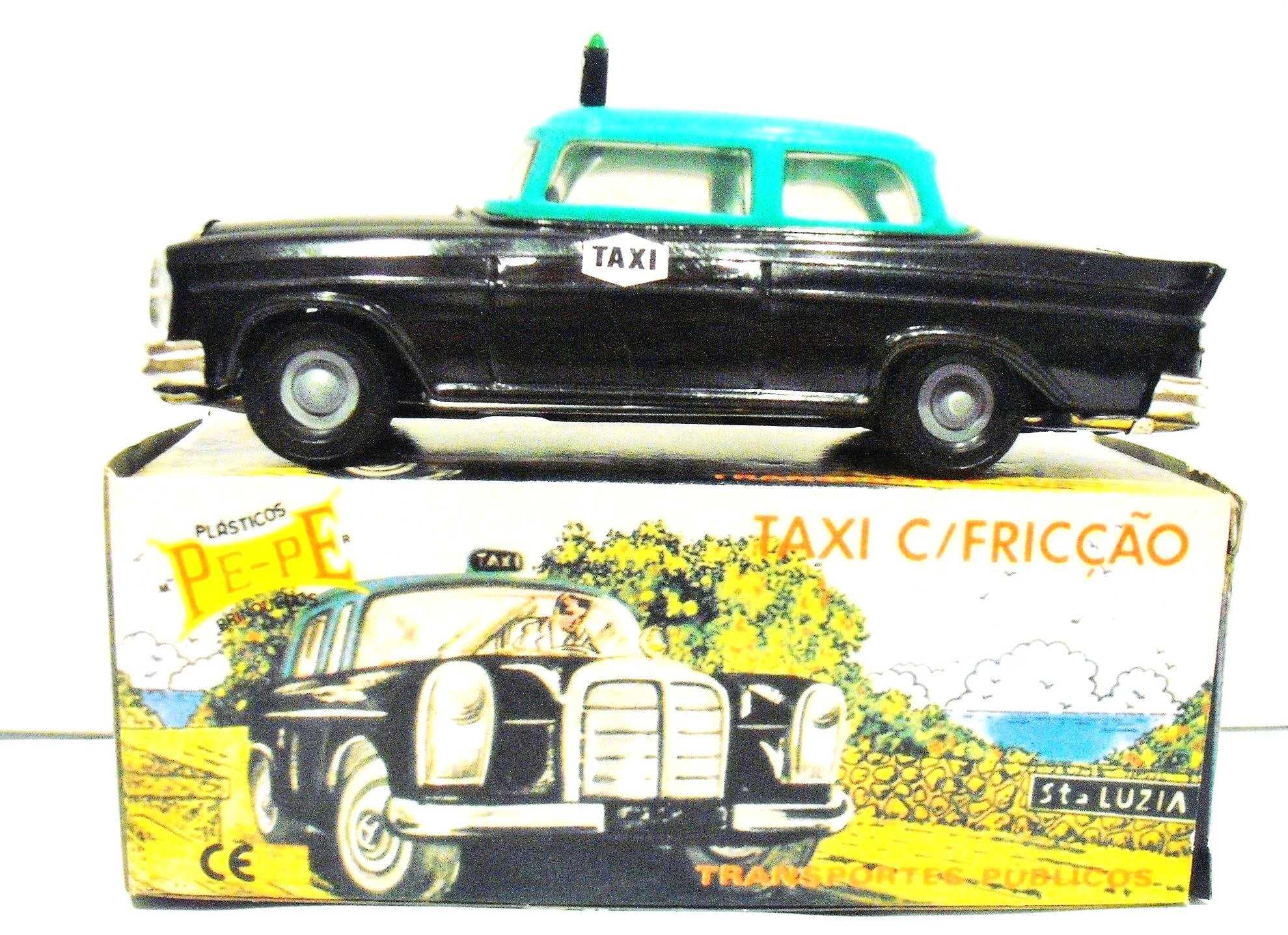 Mercedes TAXI da JATO com fricção - esc. +/- 1/32