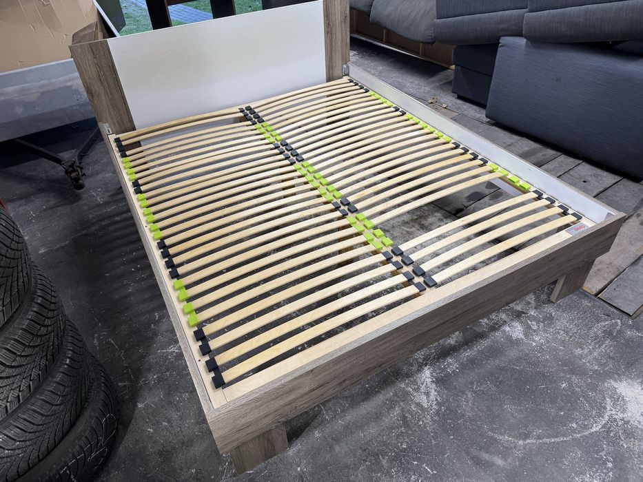 Łóżko 160 x 200 cm / Transport