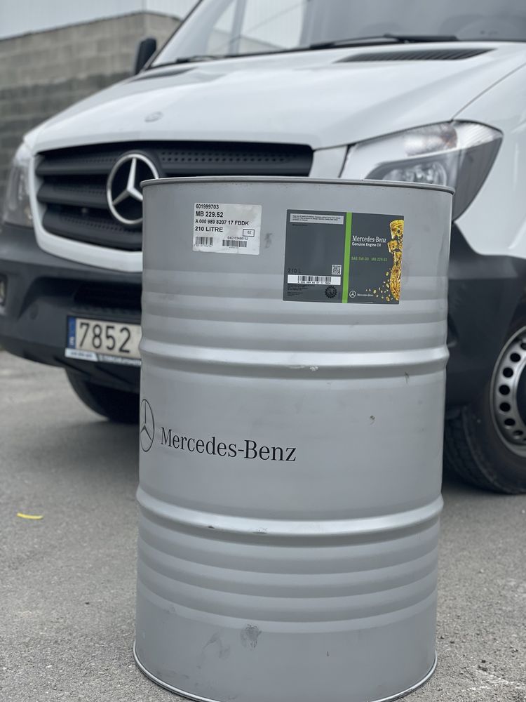Бочка масла моторне масло мерседес mersedes 5w-30 229.51  229.52 210 л