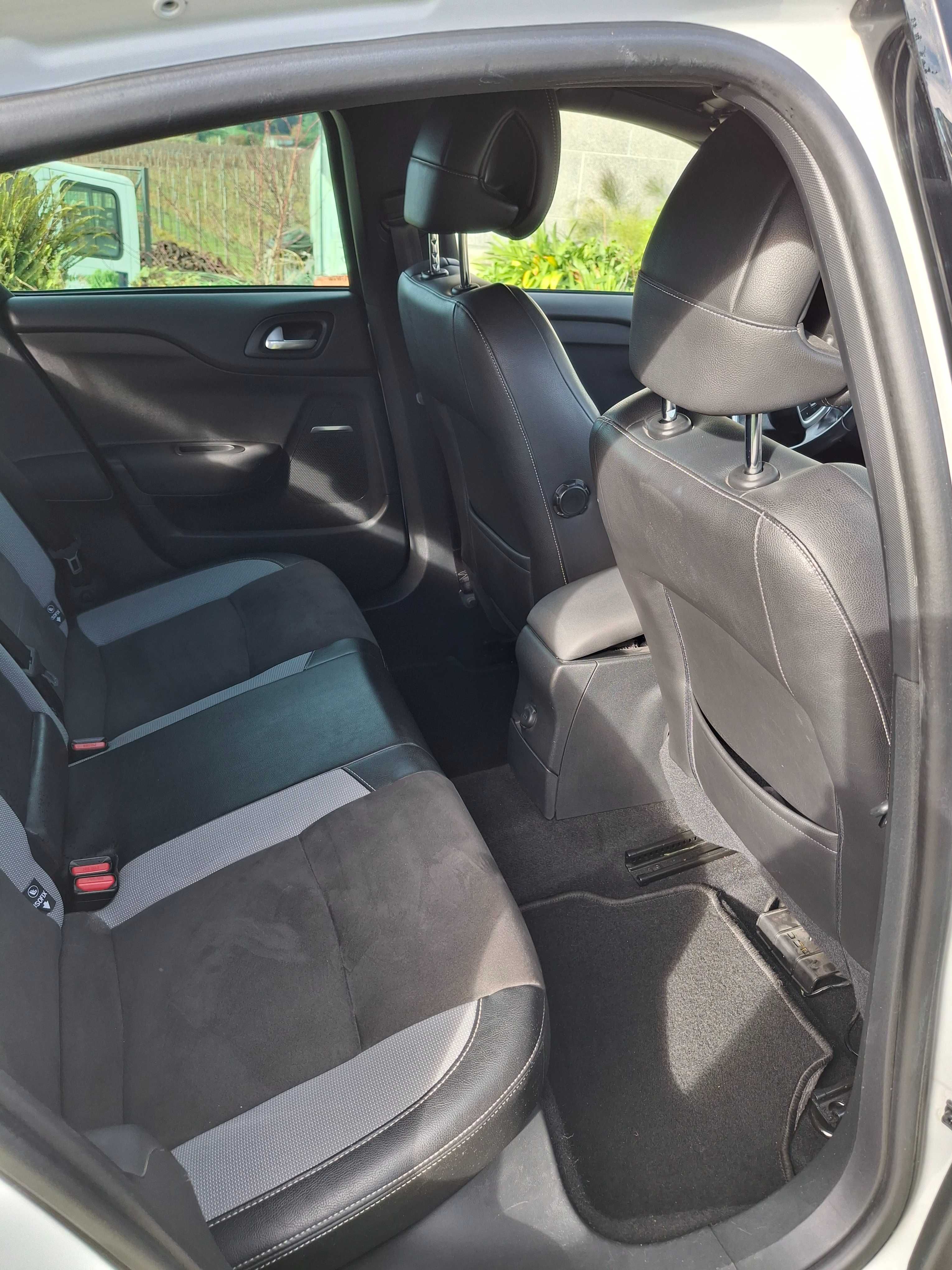 DS4 1.6 diesel cx automático