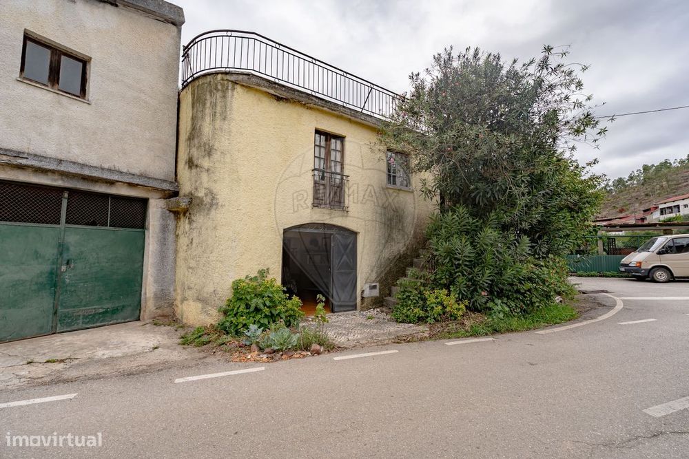 Moradia T4 para venda