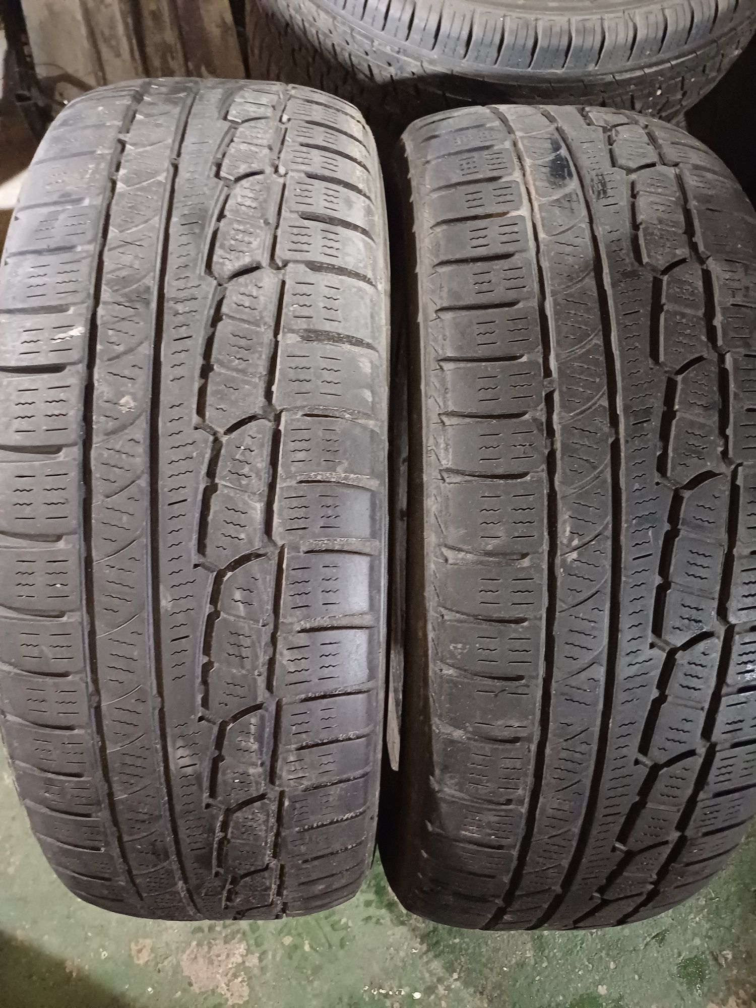 Nokian 235/65R17 Зима