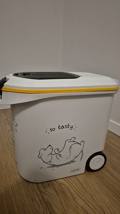 Curver pojemnik na karmę 12kg
