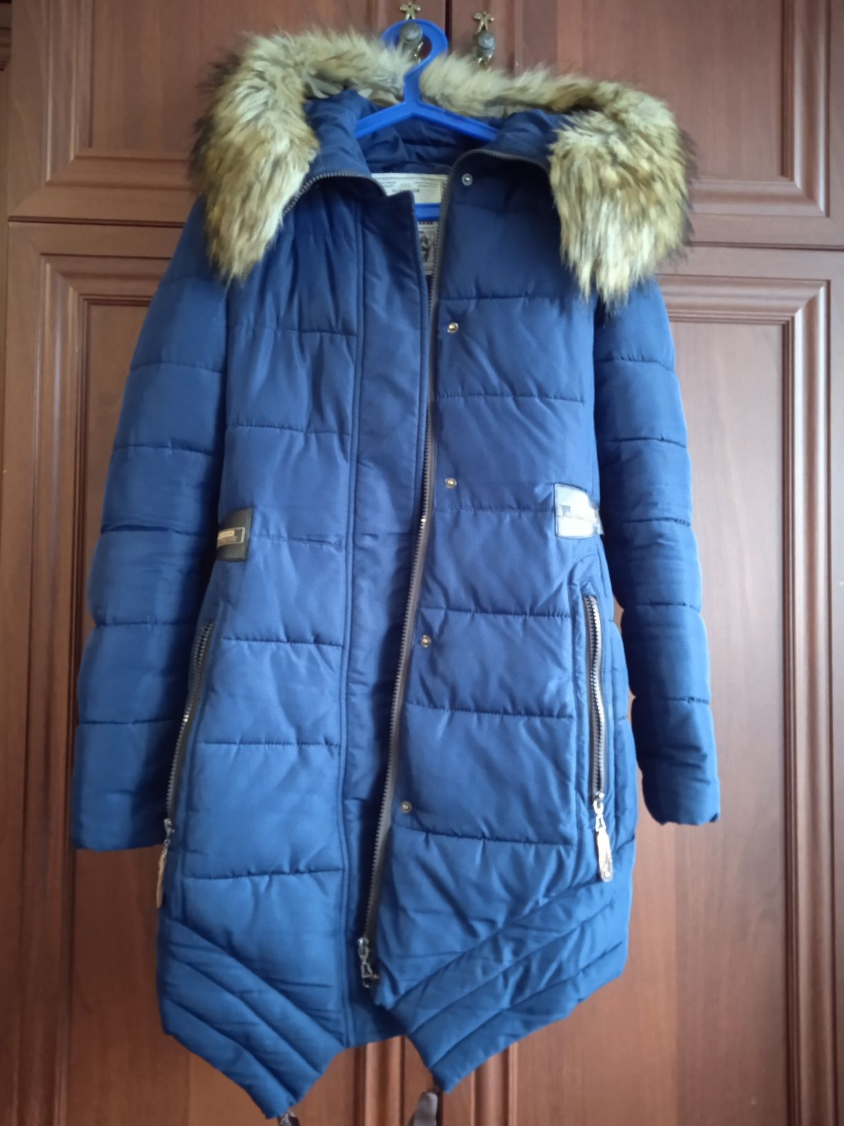 Зимова  жіноча курточка