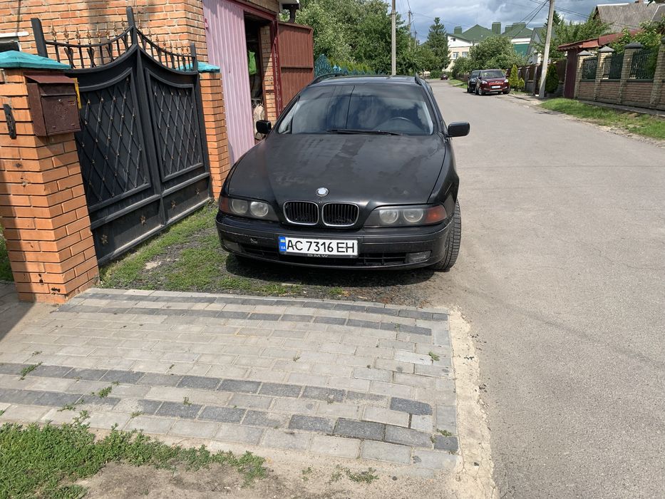 Продам BMW E39, універсал.