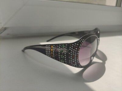 Солнцезащитные очки разные / цены разные