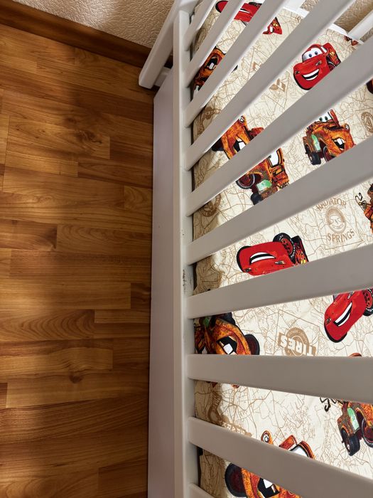 Дитяче ліжечко Angelo Lux-2 з маятниковим механізмом та шухлядою