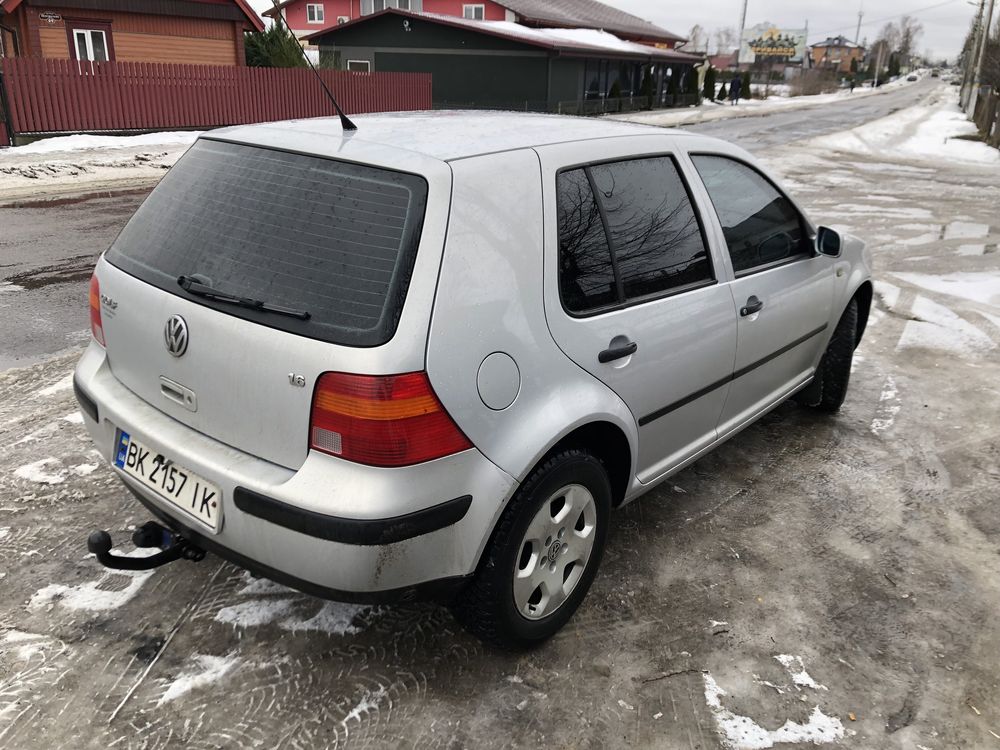 Volkswagen Golf 4