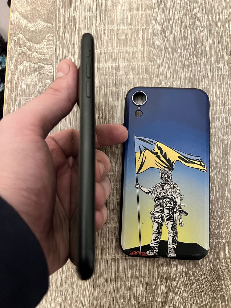 Iphone XR в идеальном состоянии