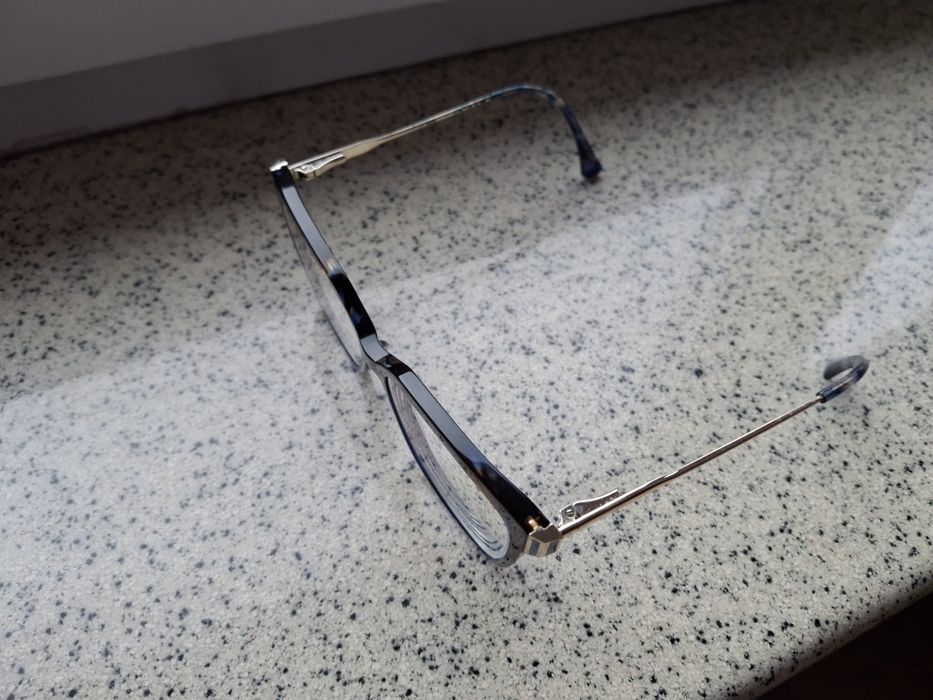 Okulary , oprawki do okularów.  Stan bardzo dobry 3 sztuki.