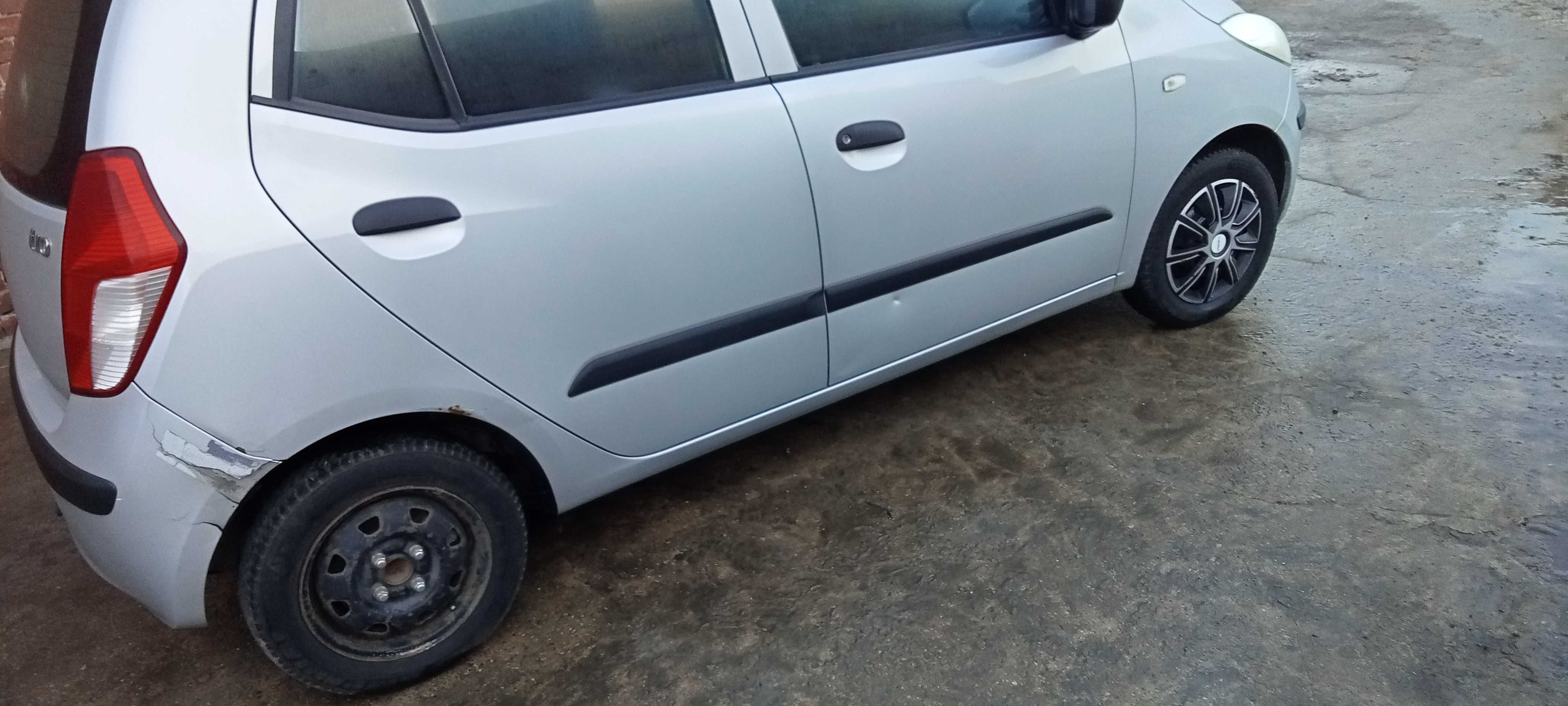 Hyundai i 10 sprowadzony uszkodzony 1.1 benzin