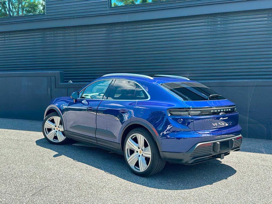 2024 Porsche Macan 4 Electric