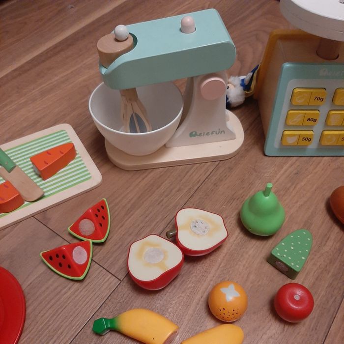 Drewniane zabawki do kuchni mikser waga pizza