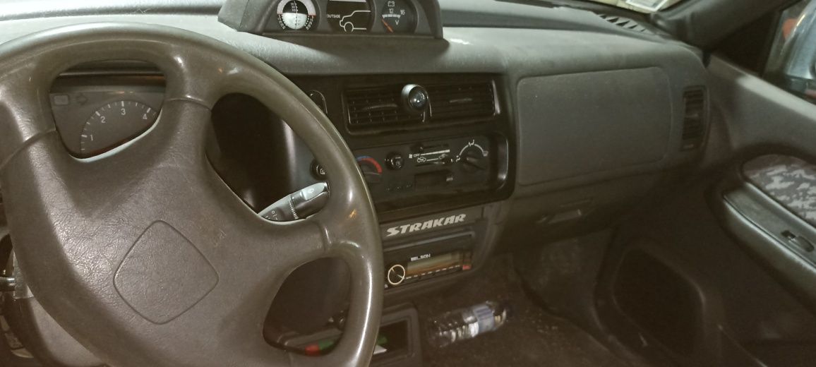 Mitsubishi Stracar