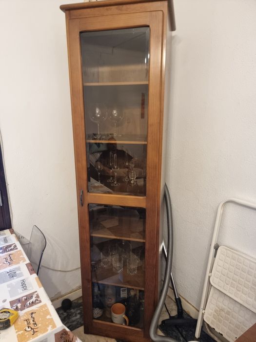 Cristaleira madeira pinho